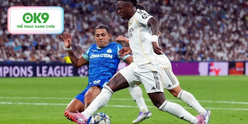 Vinícius đăng story ẩn ý sau khi bị Alonso loại khỏi đội hình 2 Vinícius thể hiện nỗ lực tối đa khi được tung vào sân ở hiệp 2